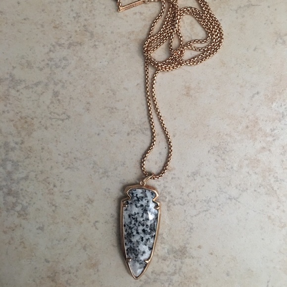 COPY - NBW Kendra Scott “Kimmy” Arrowhead Necklace - Picture 3 of 4
